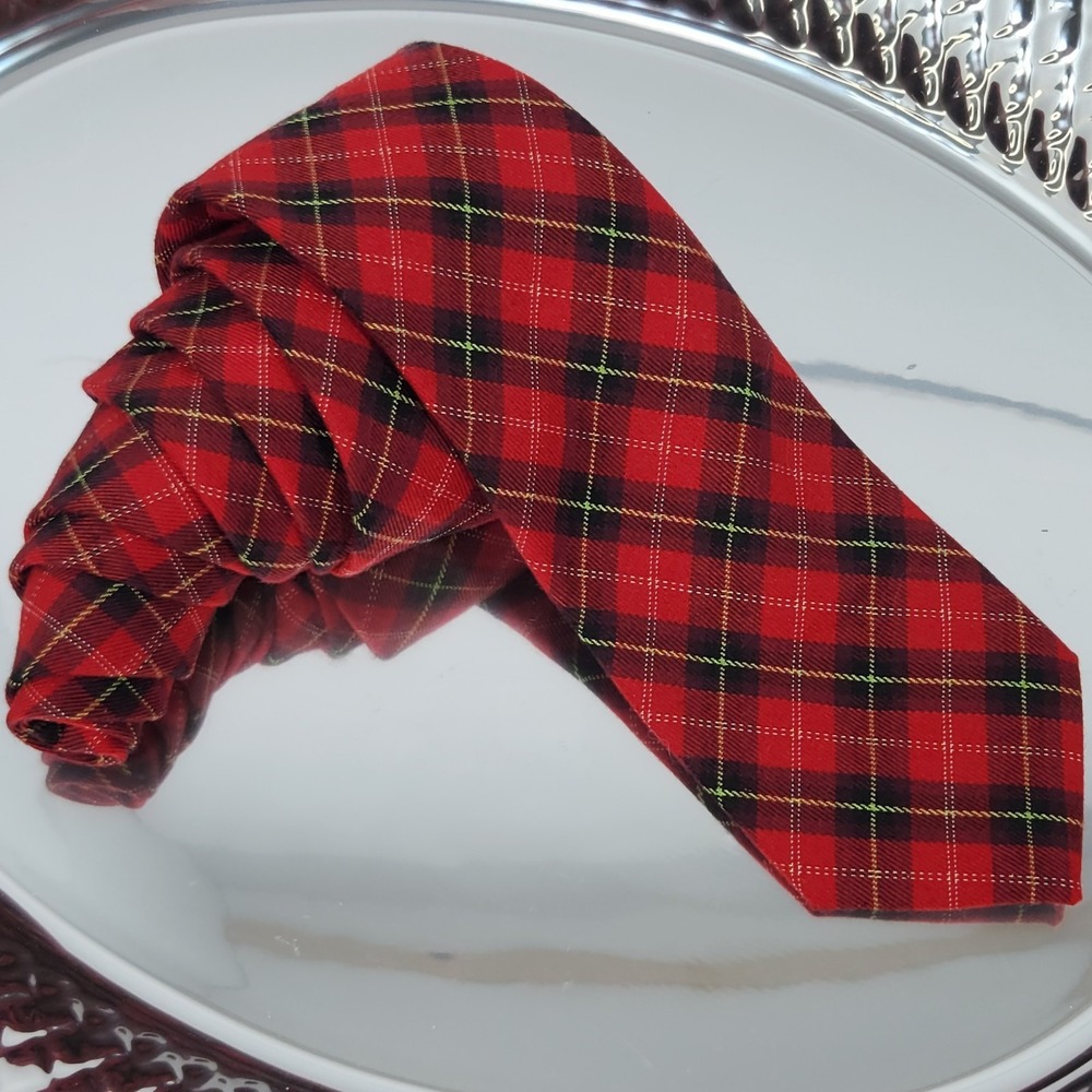 Club Room Men's Red, Black & Gold Tartan / Plaid Tie 100% Cotton 57" x 3"